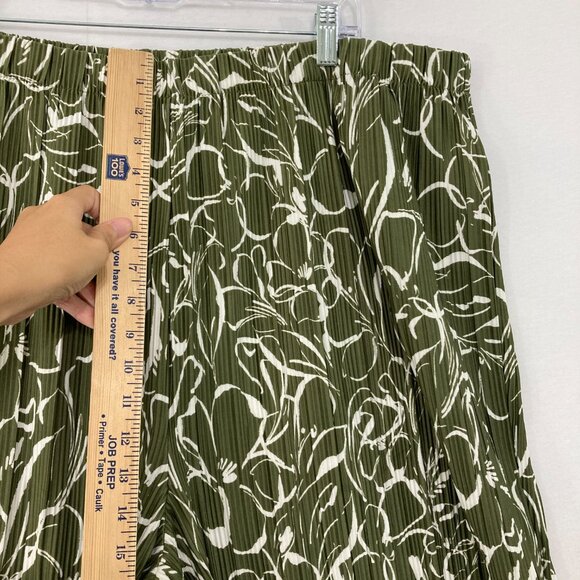 Rafaella sz 3X Green White Abstract Pleated Textured Wide Leg Pull-on Crop Pants - Picture 6 of 9